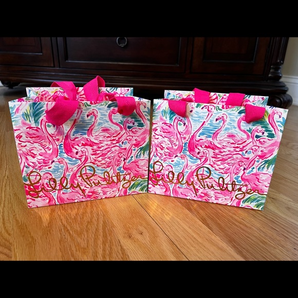 Lilly Pulitzer Party Supplies Lilly Pulitzer Gift Bags Set Of 2 Poshmark